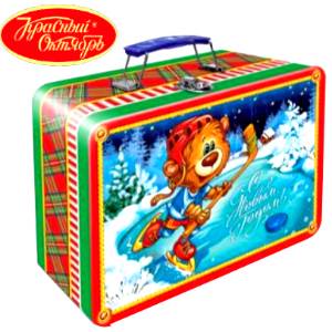 Детский новогодний подарок  в картонной упаковке весом 700 грамм по цене 602 руб